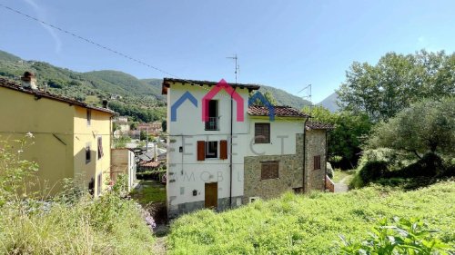 Maison jumelée à Borgo a Mozzano