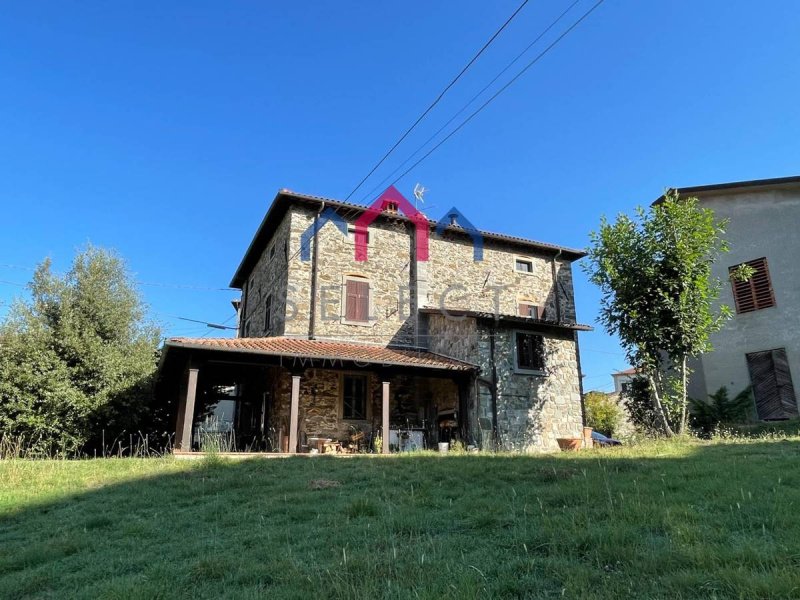 Villa in Piazza al Serchio