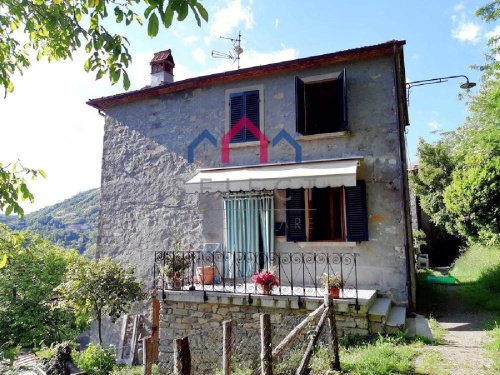 Casa indipendente a Bagni di Lucca