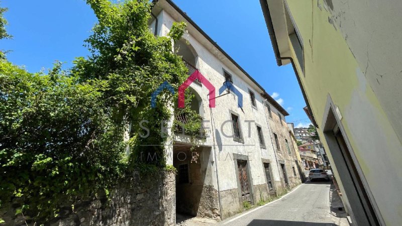 Doppelhaushälfte in Coreglia Antelminelli