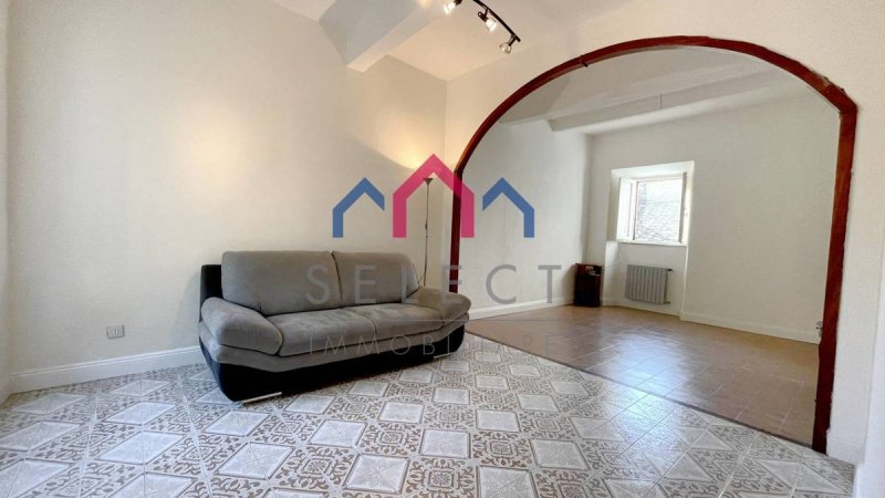 Особняк из двух квартир в Баньи-ди-Лукка