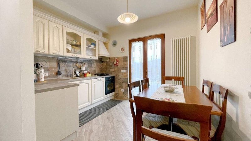 Casa geminada em Castelnuovo di Garfagnana