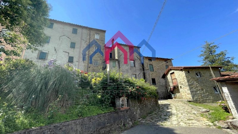 Casa geminada em Bagni di Lucca