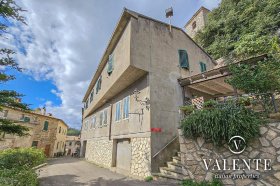 Palace in Semproniano