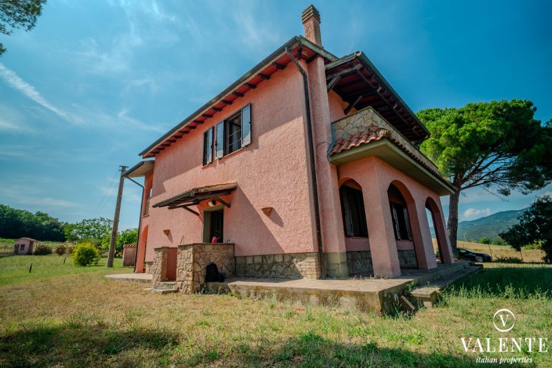 Villa in Roccastrada