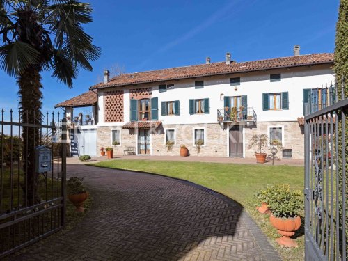 Landhaus in Mombercelli