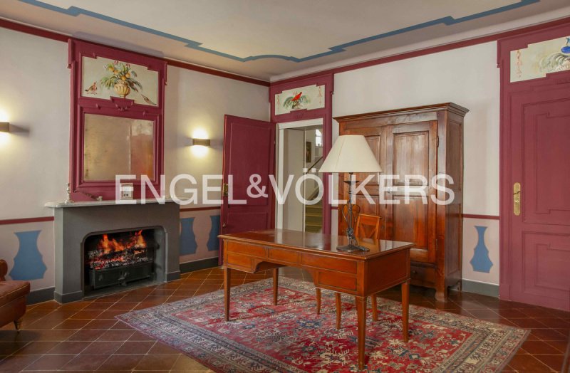 Casa indipendente a Neive