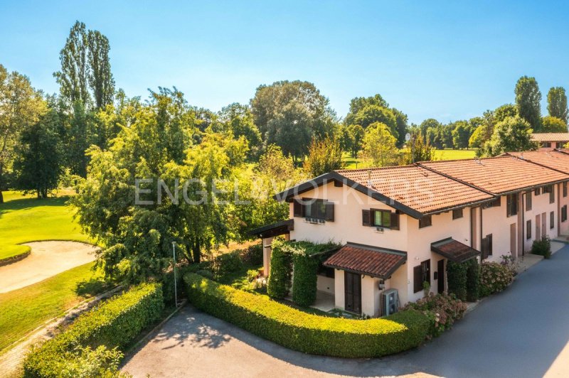 Reihenhaus in Cherasco