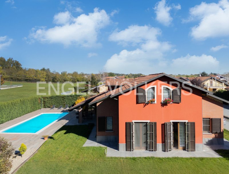 Villa i Asti