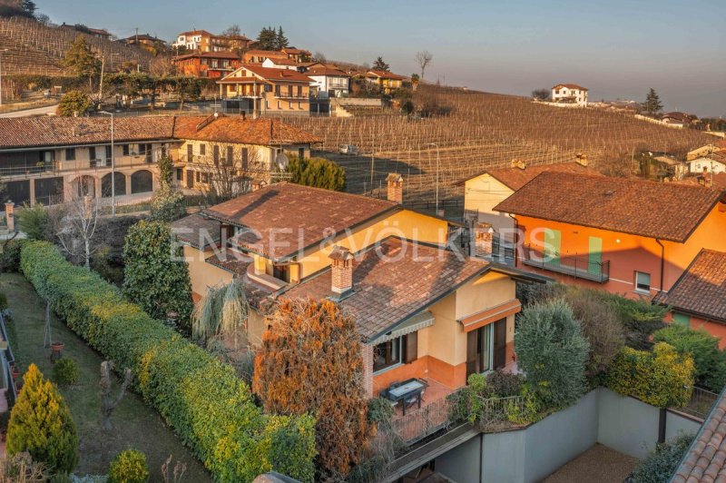 Villa à La Morra