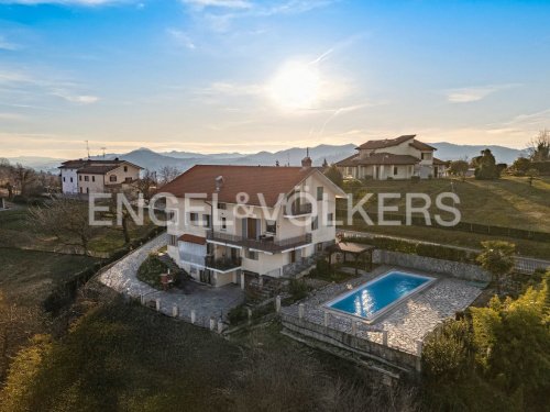 Villa à Cerrina Monferrato