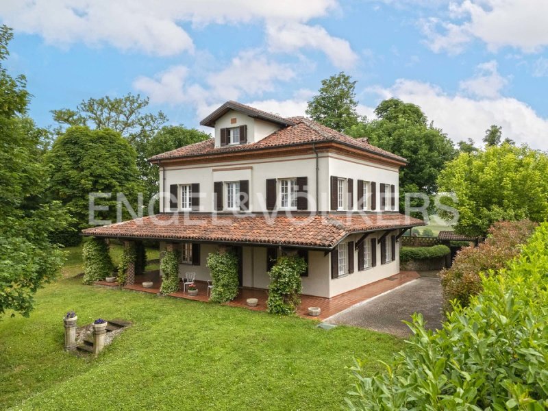 Casa indipendente a Castelletto Monferrato