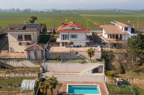 Villa en Cervere
