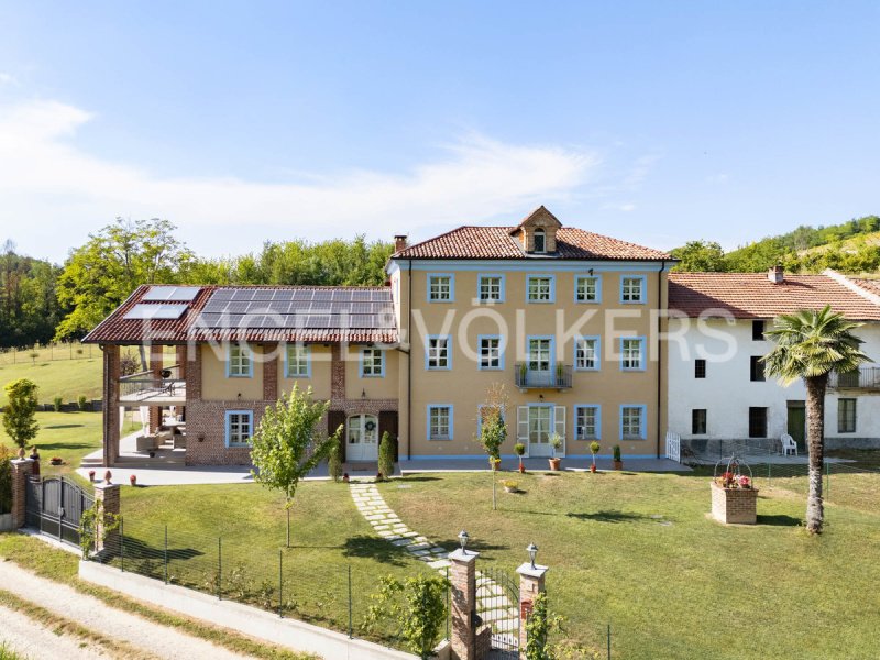 Casa de campo en Moncucco Torinese