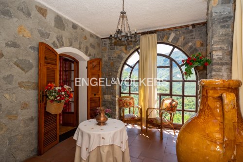 Villa i Castelbianco