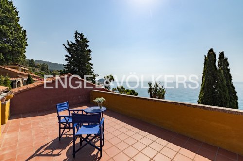 Villa i Finale Ligure