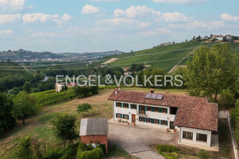 Einfamilienhaus in Neive