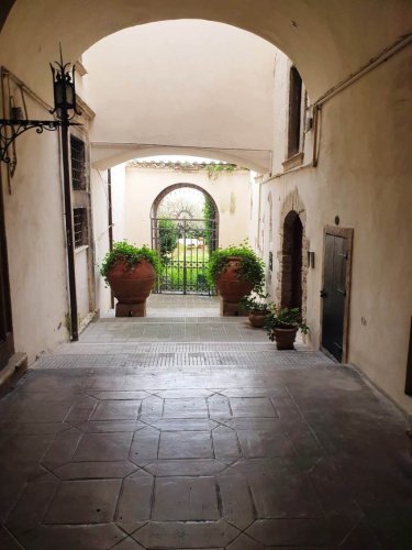 Appartement historique à Narni