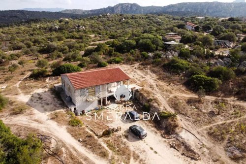 Klein huisje op het platteland in Olbia