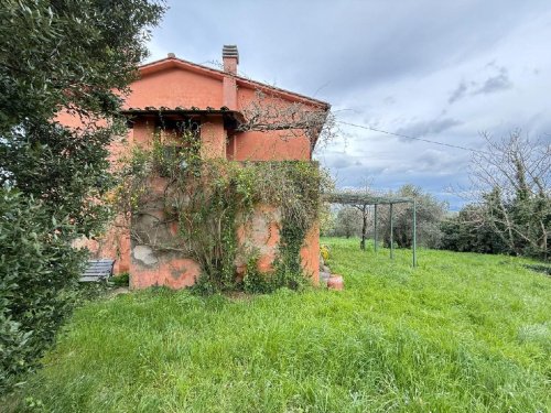 Farmhouse in Casciana Terme Lari