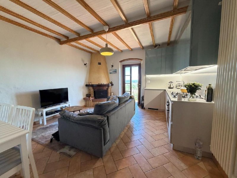 Apartamento em Chianni