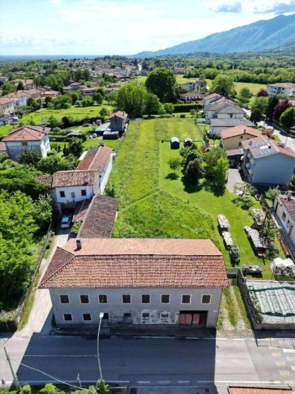 Lantställe i Aviano