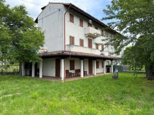 Casa independiente en Aviano