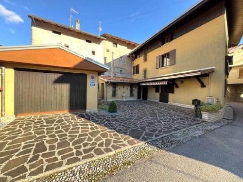 蒙泰雷亚莱瓦尔切利纳公寓