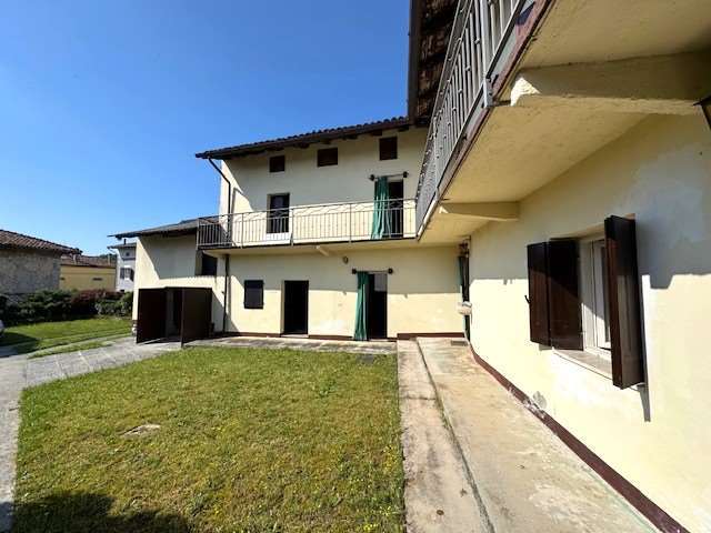 Moradia com terraço em Aviano