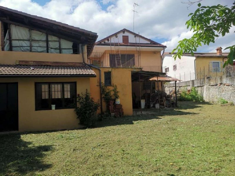 Semi-detached house in Bagnasco