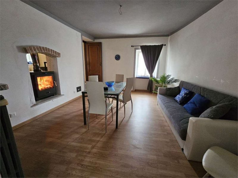 Half-vrijstaande woning in Perlo