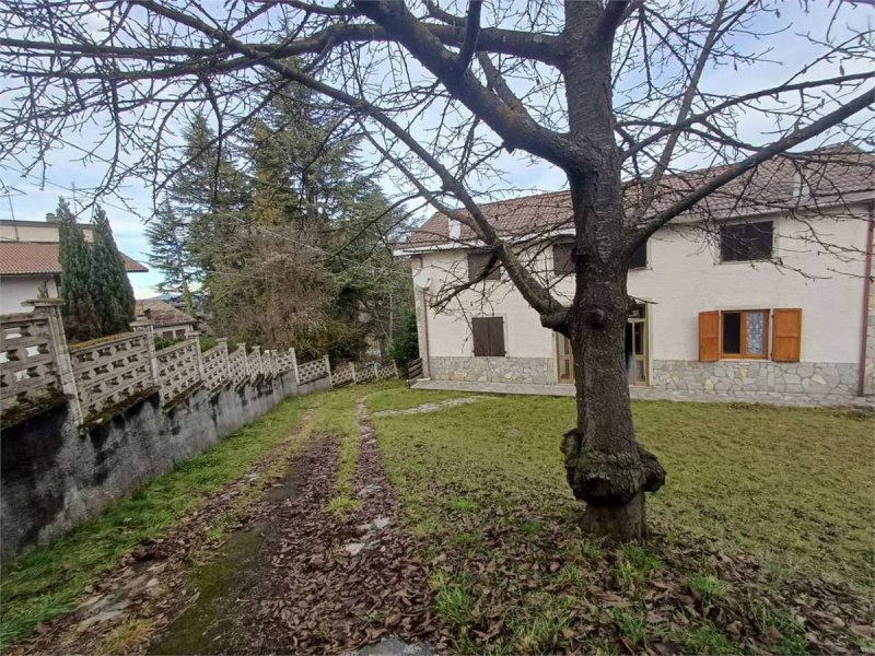 Doppelhaushälfte in Montezemolo