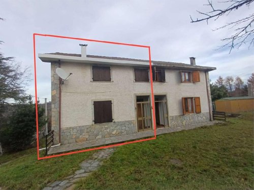 Doppelhaushälfte in Montezemolo