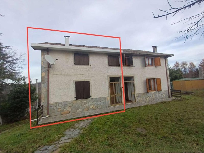 Doppelhaushälfte in Montezemolo