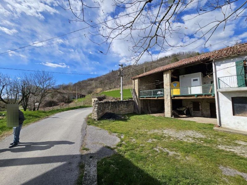 Semi-detached house in Castellino Tanaro