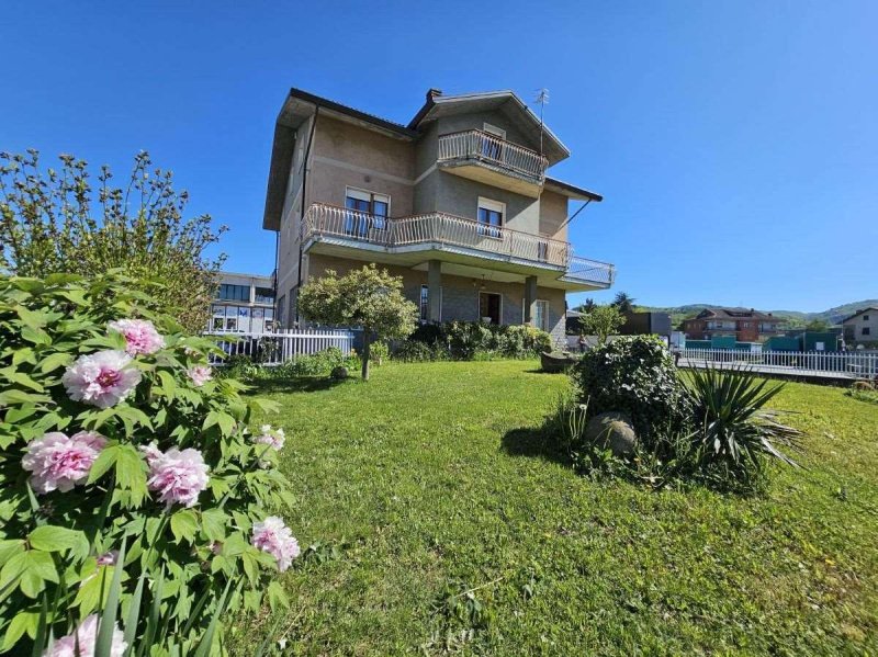 Detached house in Ceva