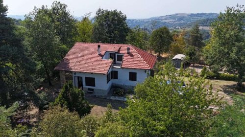 Moradia em Sale San Giovanni
