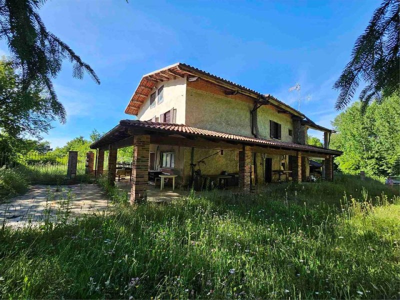 Casa independente em Ceva