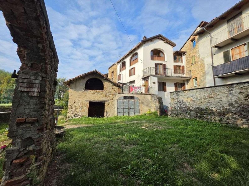 Двухквартирный дом в Приеро