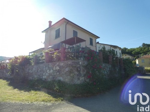 Villa in Varese Ligure