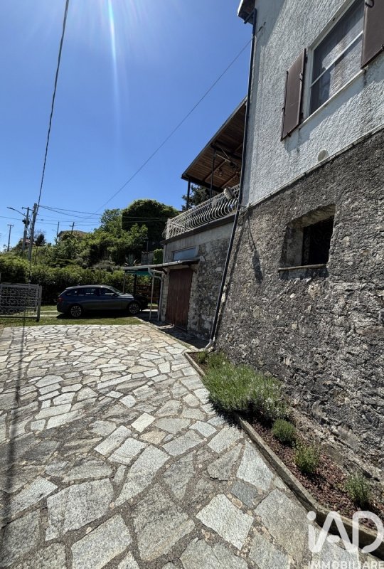 Villa a Sesta Godano