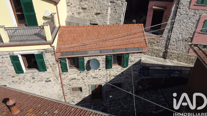 Casa indipendente a Rocchetta di Vara