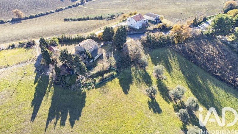 Сельский дом в Trecastelli