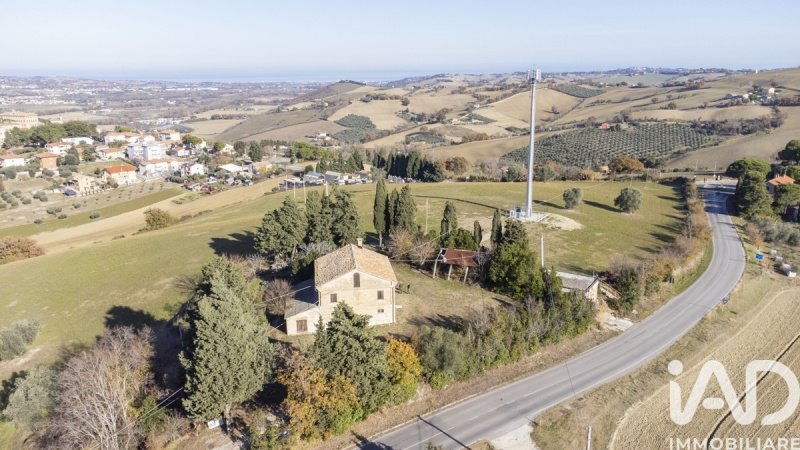 Maison de campagne à Trecastelli