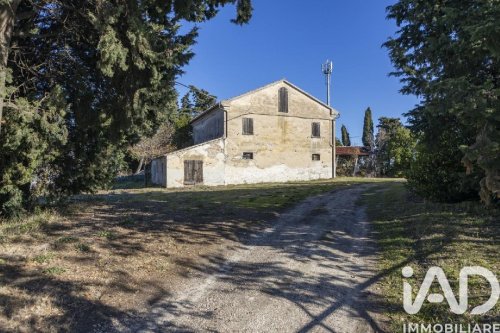 Maison de campagne à Trecastelli