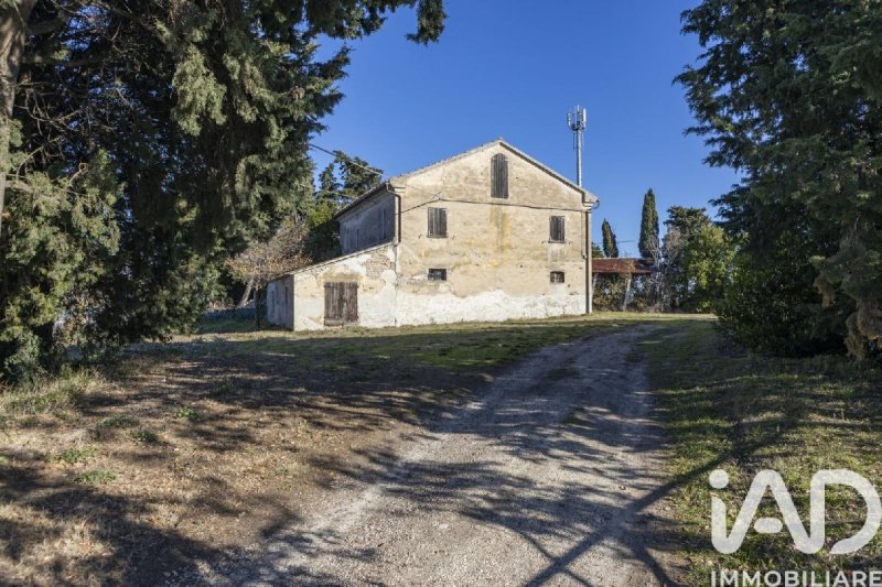 Maison de campagne à Trecastelli