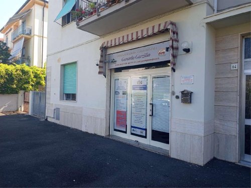 Kommersiell byggnad i Livorno