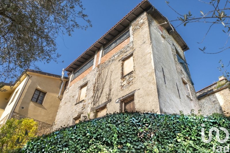 Casa de campo em Casanova Lerrone