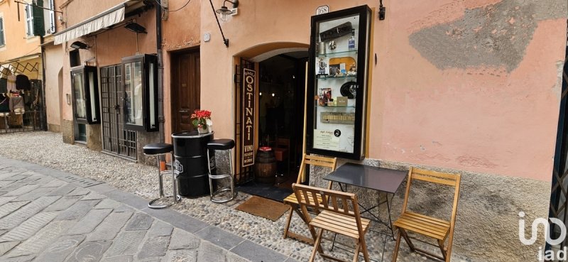 Inmueble comercial en Laigueglia