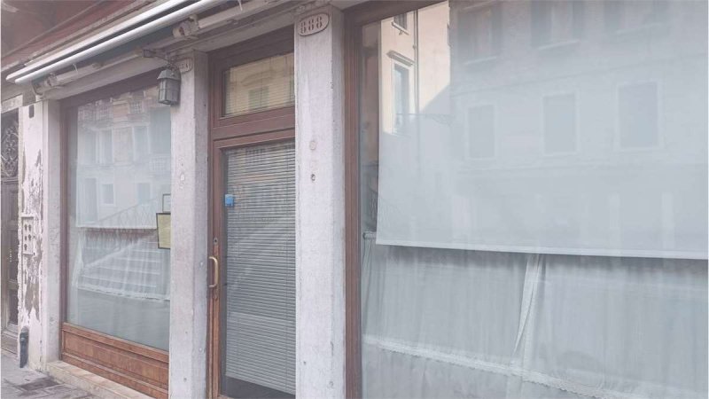 Inmueble comercial en Venecia